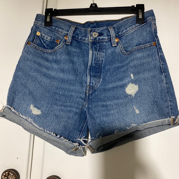 Levi’s 501 shorts size 27🌻🌻🌻 - Picture 1 of 6